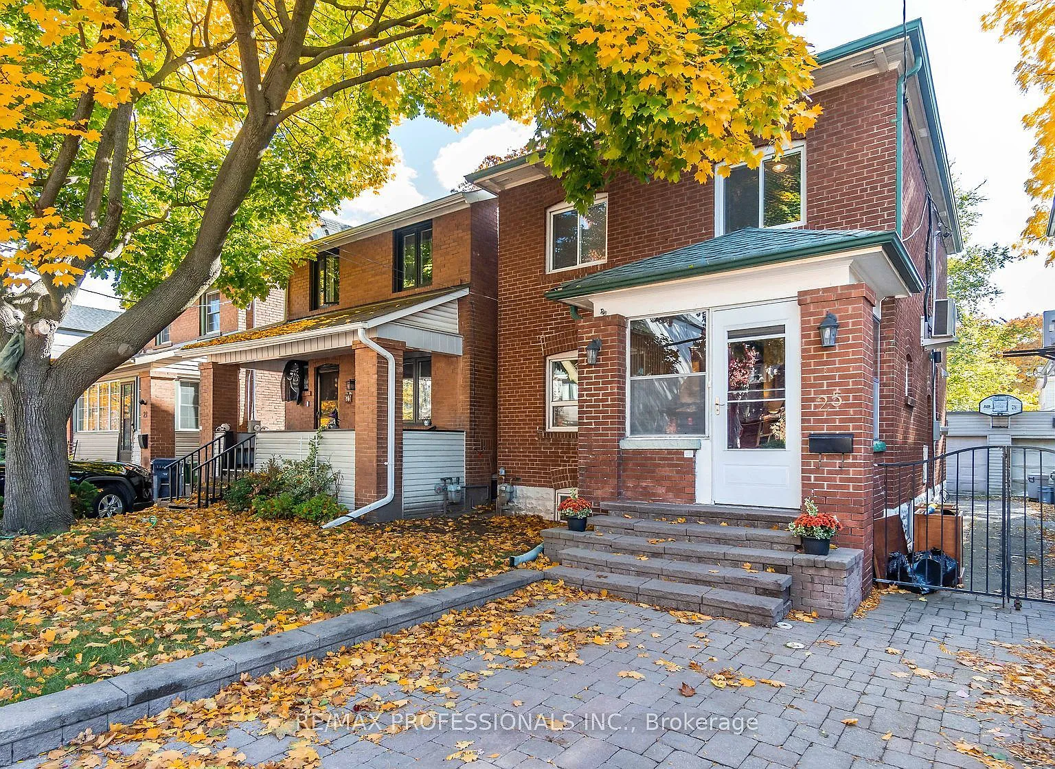 3 bed, $3,880 — Photo 1