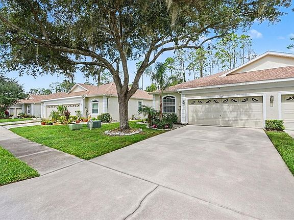 4th image of 34825 DOUBLE EAGLE COURT