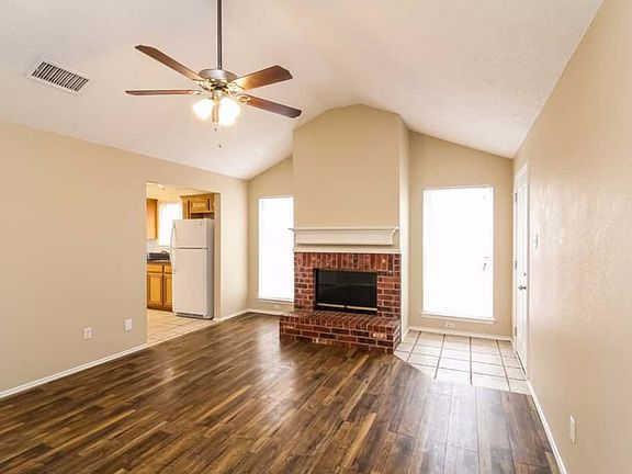 3rd image of 5606 Colebrook Trl