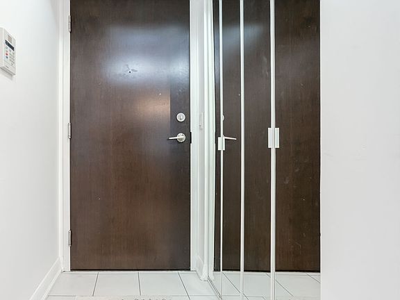 4th image of 215 Sherway Gardens Rd #2005