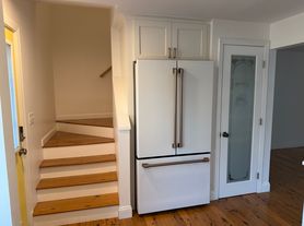 25 Lawrence St, Westbrook, ME