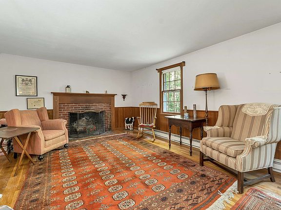 4th image of 28 MANCHESTER Road