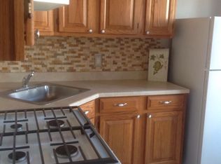 419 Martin St, Philadelphia, PA 19128