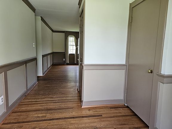 2nd image of 5109 Ox Rd