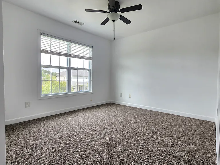 303 Wynbrookee Ln — Photo 20
