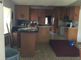 600 E Sinton St, Sinton, TX 78387