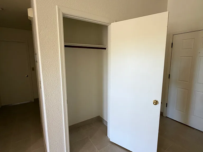 2534 S Perillo Dr — Photo 20