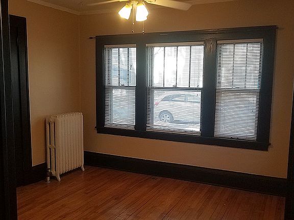 2nd image of 3125 Fremont Ave S APT 2
