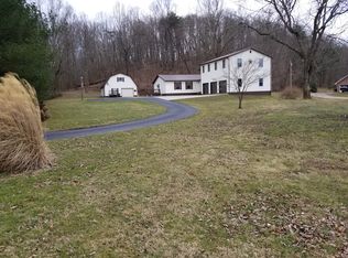 30 Cross Creek Ln, Mineral Wells, WV 26150