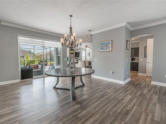 4th image of 3707 Willowsbrook Way