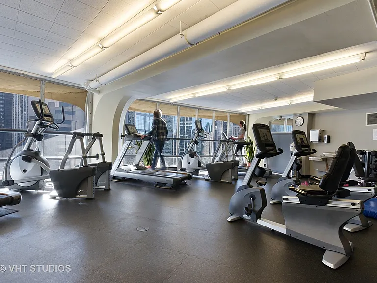 300 N State St #2125 — Photo 14