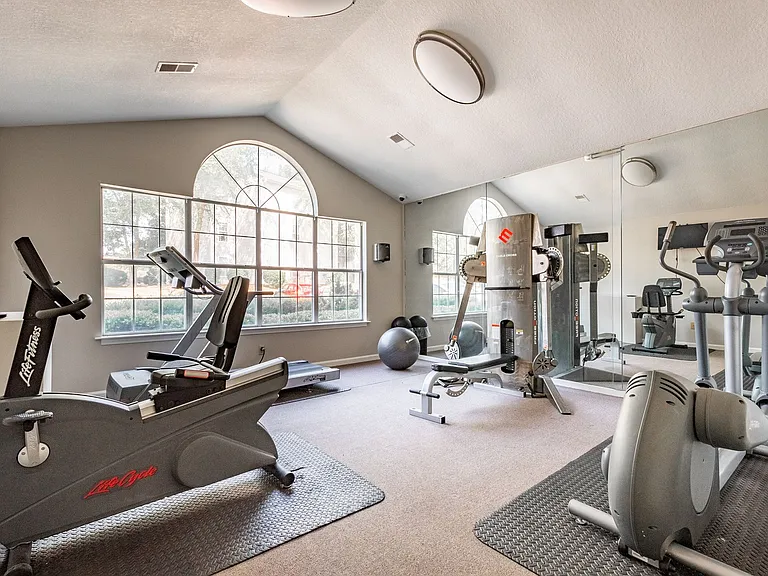 Georgetown Luxury Townhomes and Apartments — Photo 7