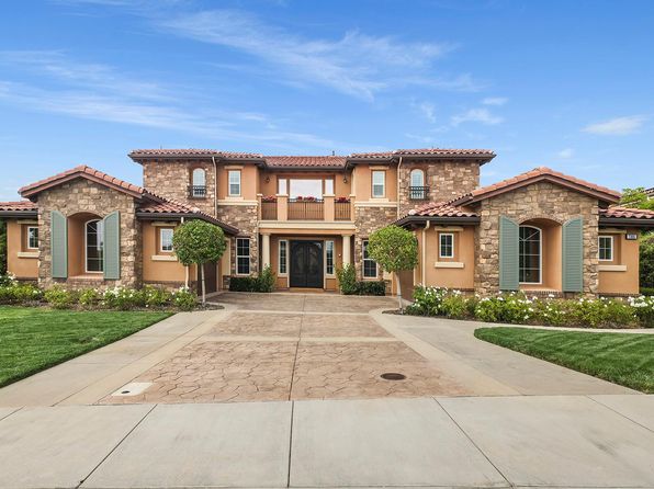 7305 Augusta Dr, Moorpark, CA 93021
