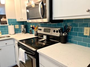 1130 Silent Harbor Ct APT F, Mount Pleasant, SC 29464