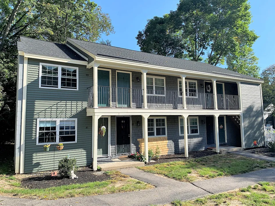 93 Henry Law Ave #85