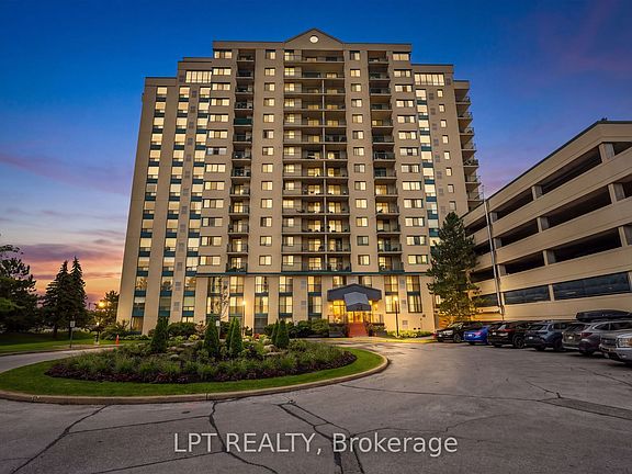 3rd image of 75 Ellen St #1111