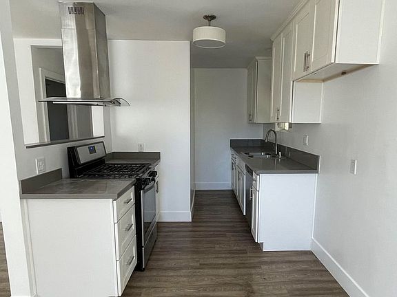 3rd image of 2030 Fair Park Ave APT 5