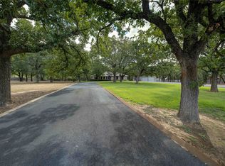 147 County Road 3131, Decatur, TX 76234