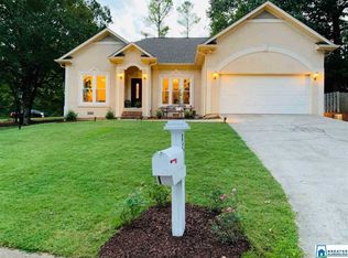 873 Crest Cv, Hoover, AL 35226