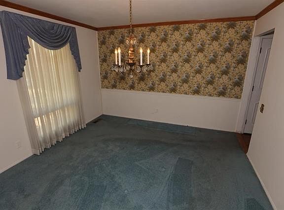 3rd image of 1458 Blackhurst Dr