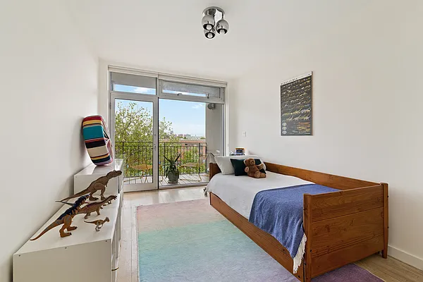 Sold by Compass | media 6