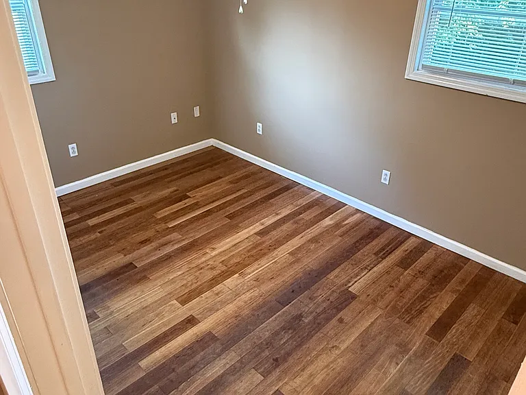 ROOM 1