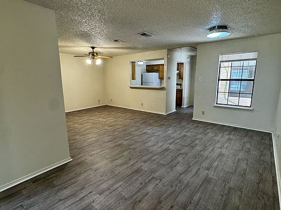 3rd image of 2614 Bolivar St