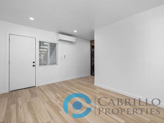 3rd image of 4665 34th St Unit 4