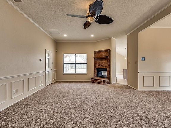 4th image of 735 Livingston Dr