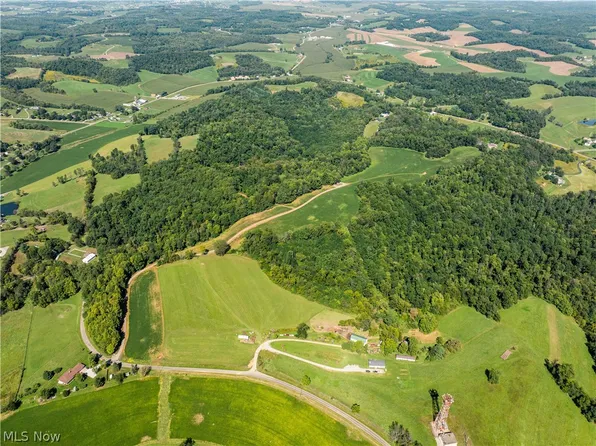 Fiat Rd SW, Sugarcreek, OH 44681