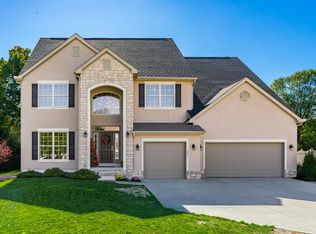 2871 Crosshurst Ct, Grove City, OH 43123