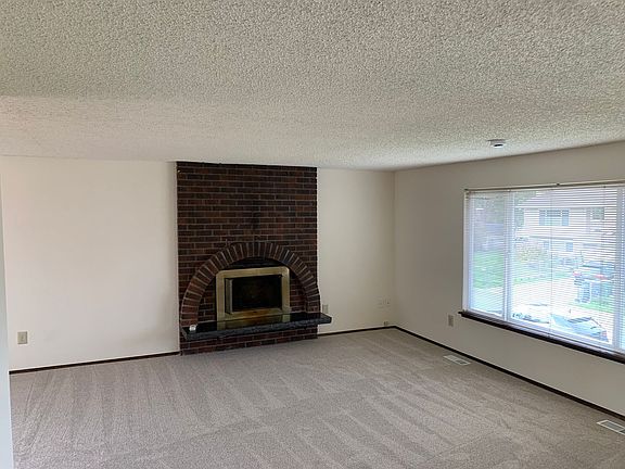2nd image of 20729 5th Ave W