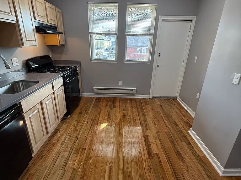 70 Bragdon St #3 — Photo 3