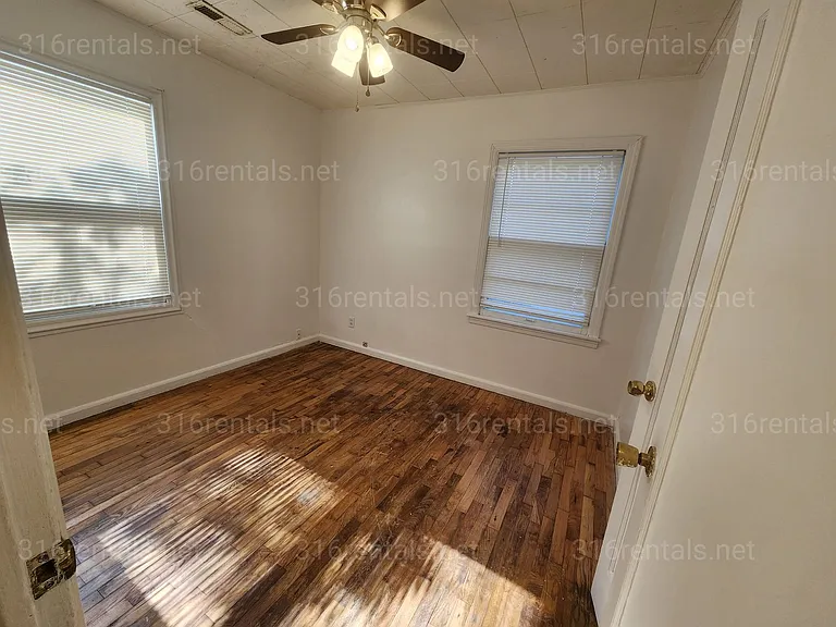 1248 N Terrace Dr — Photo 8