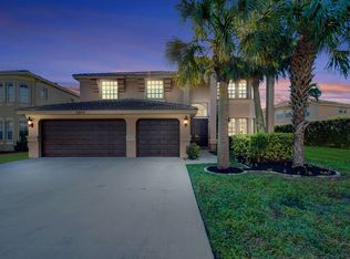 2243 Ridgewood Cir, Royal Palm Beach, FL 33411