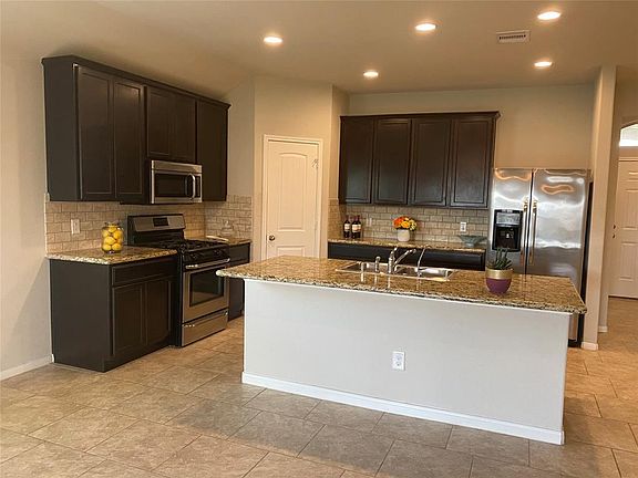 3rd image of 9542 Wedgewood Colony Ct