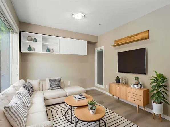 93 W 34th Ave SW #316, Calgary, AB T2S 3H4