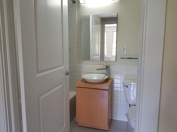 5th image of 362 Saint Nicholas Ave APT 6A