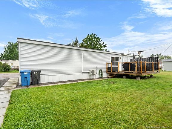 3rd image of 8 Sparrow St