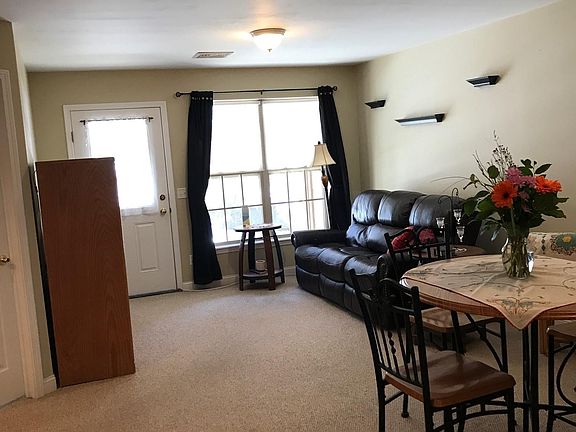 2nd image of 327 Gregory Ct
