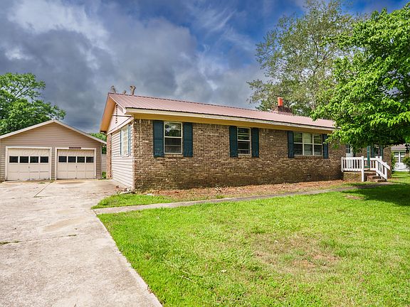 3rd image of 158 Dexter Dr