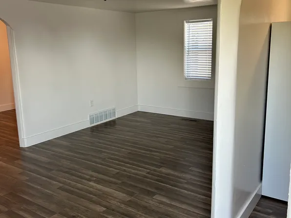 302 1st St #3, Idaho Falls, ID 83401