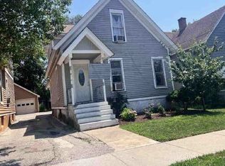 531 Grace St, Elgin, IL 60120