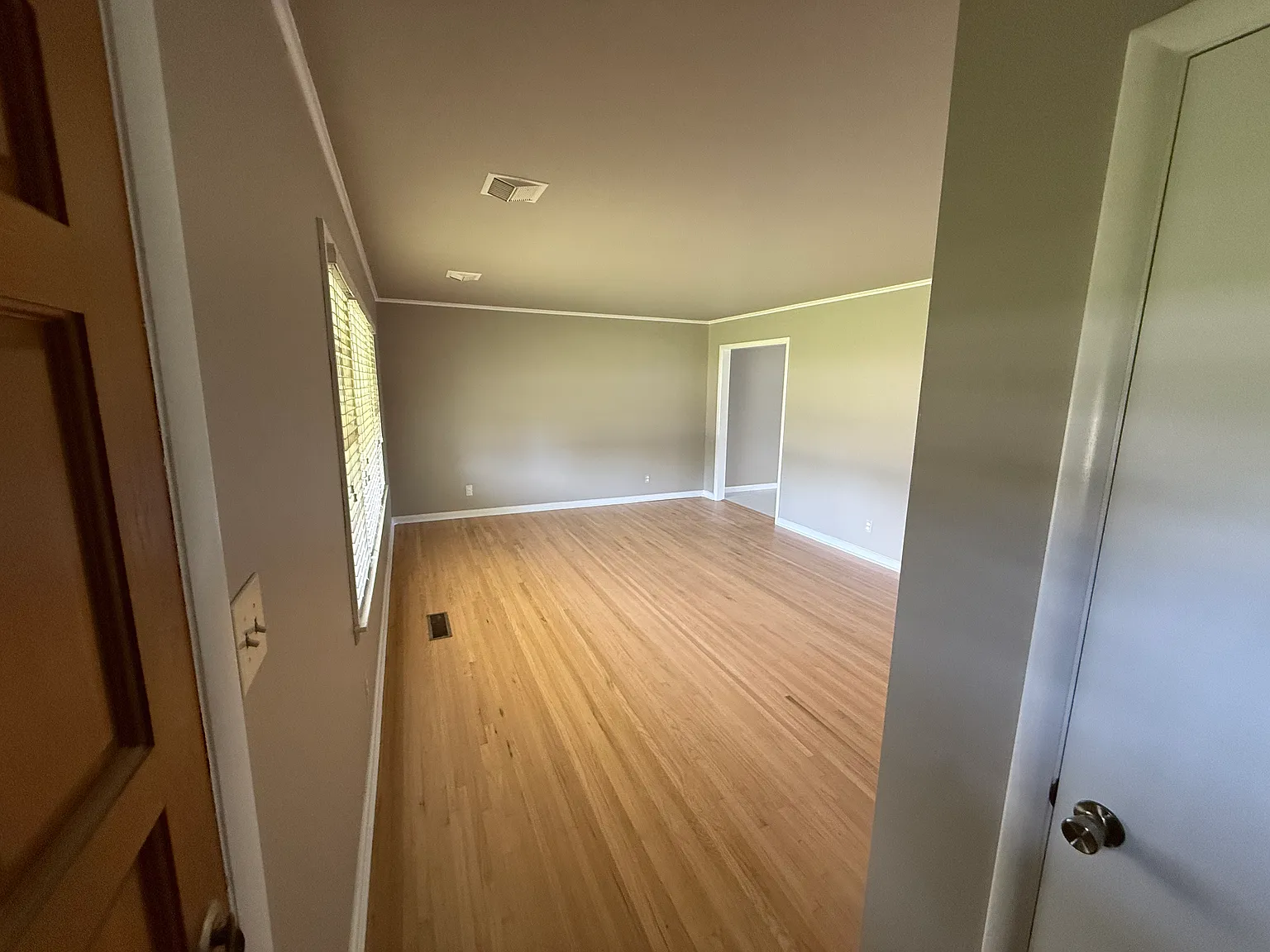 3 bed, 1371 sqft, $1,595 — Photo 2