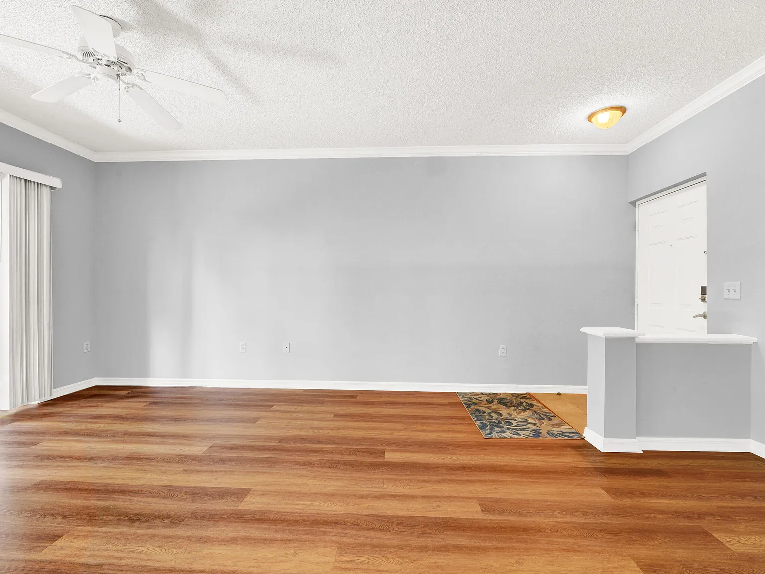 1 bed, 1.0 bath, 726 sqft, $2,000 — Photo 4