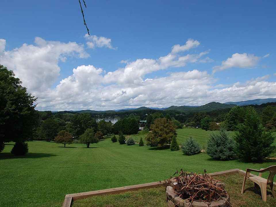 1st image of Woodard Ln