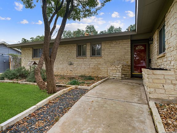 4th image of 214 OAK GLEN DR
