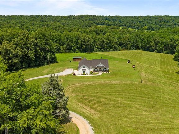 4th image of 4251 Spring Valley Rd