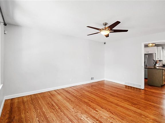 2nd image of 835 E 71st Ter