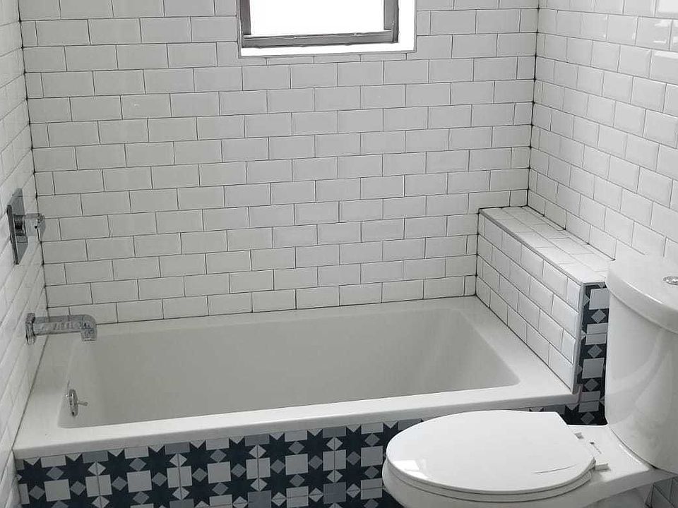 2nd image of 279 E 95th St APT 2R